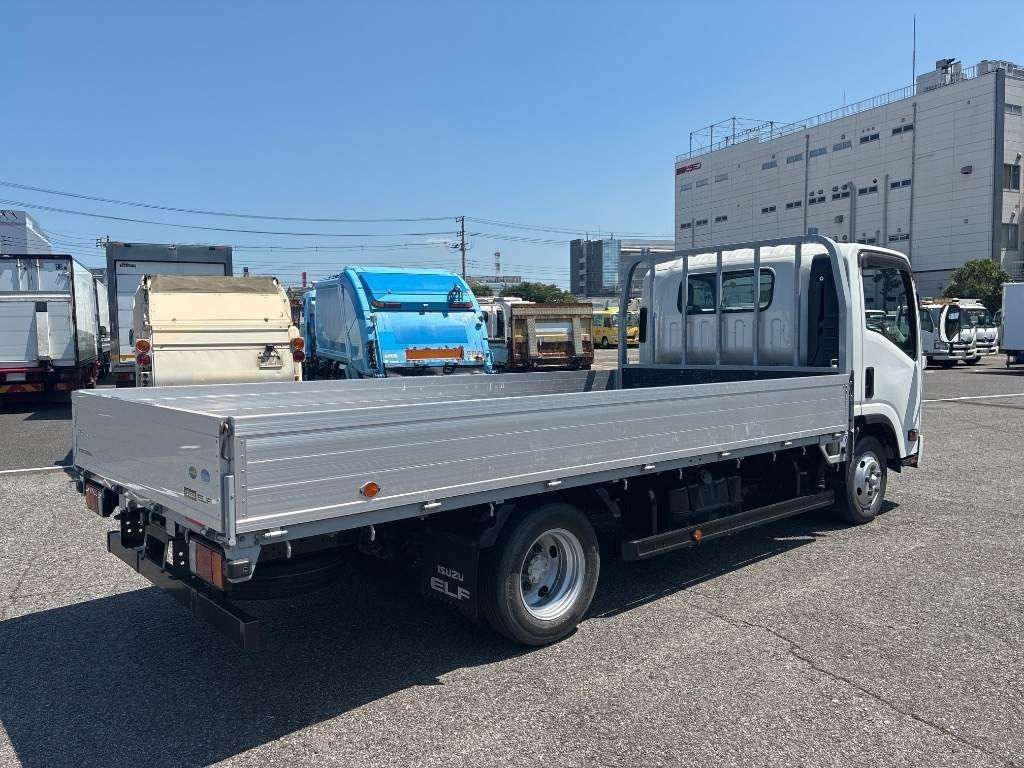 2018 Isuzu Elf Aluminum flat auction photo 2