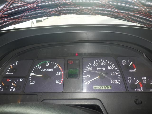 2011 Isuzu ウィング auction photo 7