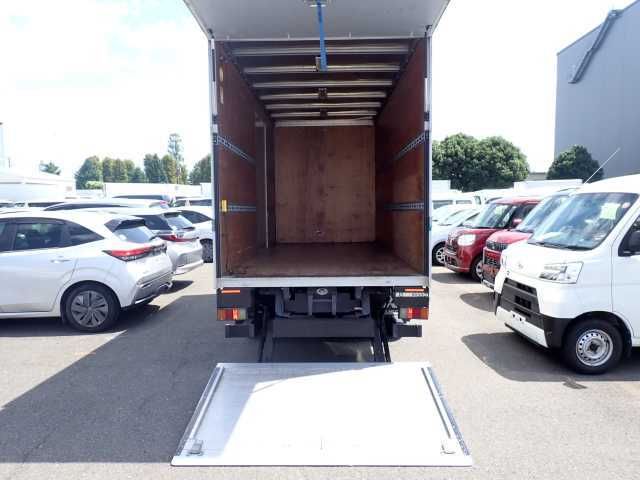 2016 Mitsubishi Fuso Canter 2.0t Panel Van with Power Gate auction photo 3