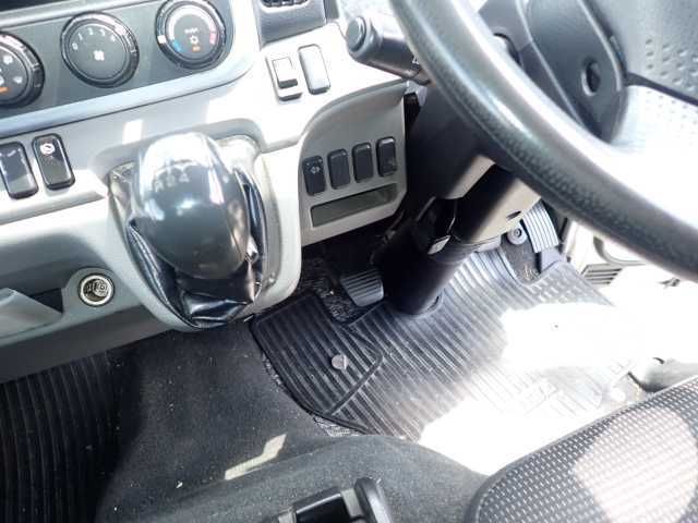 2016 Mitsubishi Fuso Canter 2.0t Panel Van with Power Gate auction photo 9