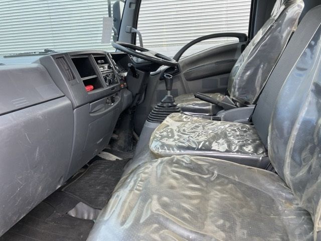 2011 Isuzu Forward ヒラ.クレーン4ダン auction photo 5