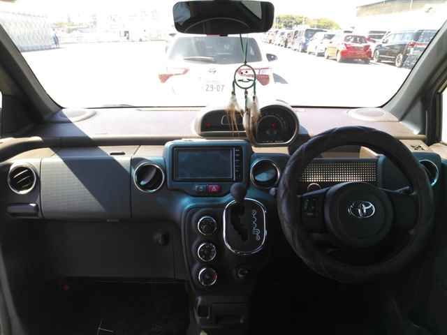 2015 Toyota Spade Fクイーン auction photo 8