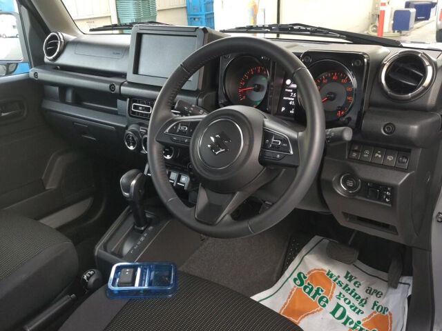 2025 Suzuki Jimny XC 4WD auction photo 3