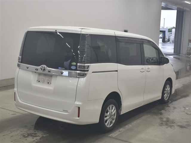 2017 Toyota Voxy V 4WD auction photo 5