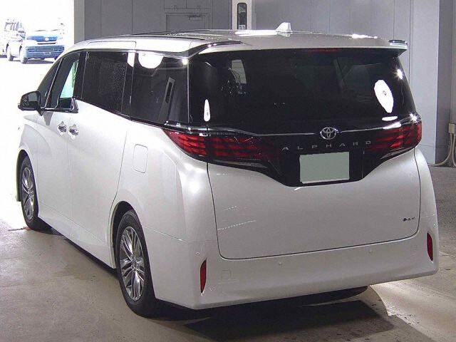2026 Toyota Alphard Z auction photo 2