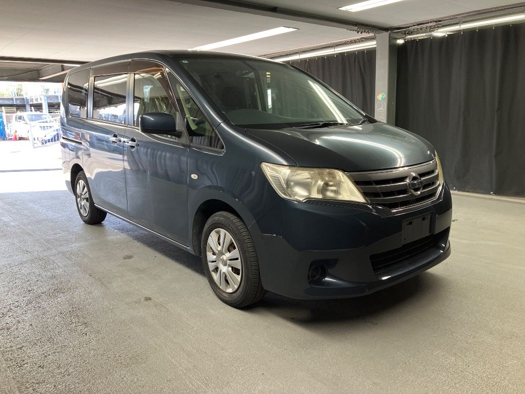 2012 Nissan Serena 20S Japan auction vehicle