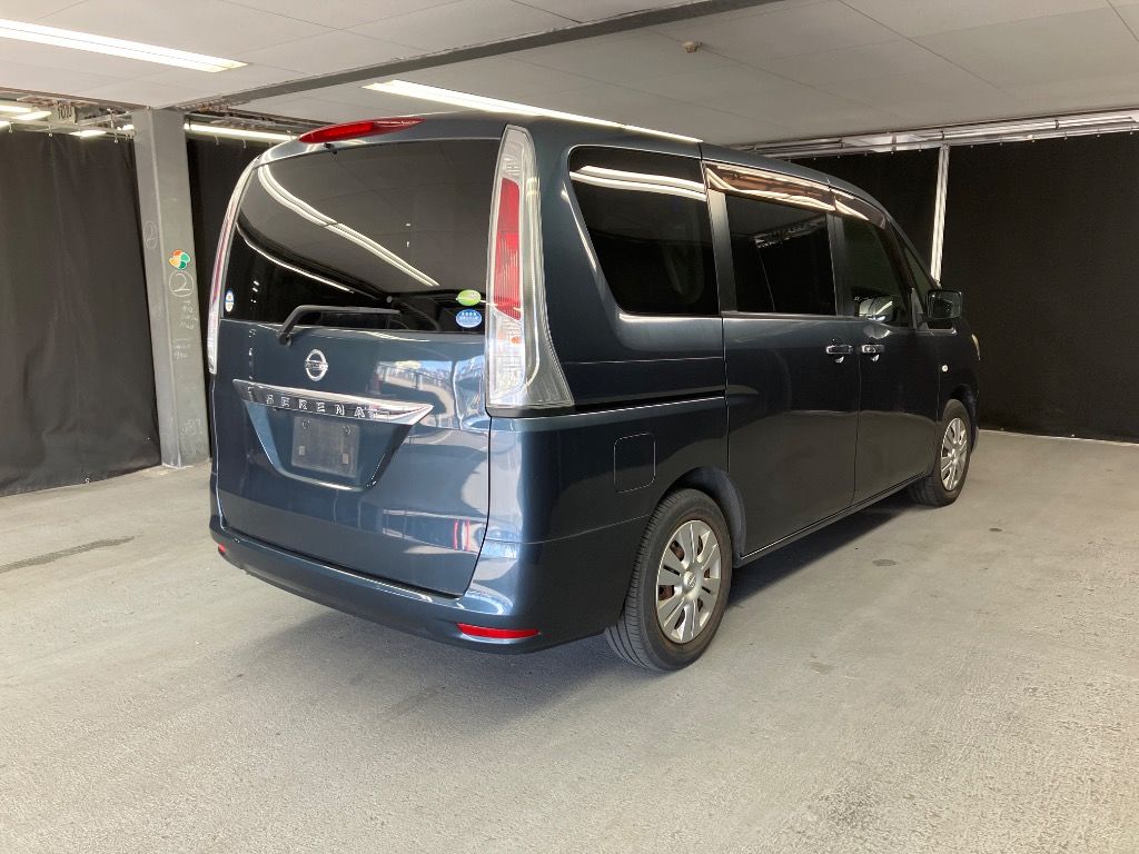 2012 Nissan Serena 20S auction photo 4