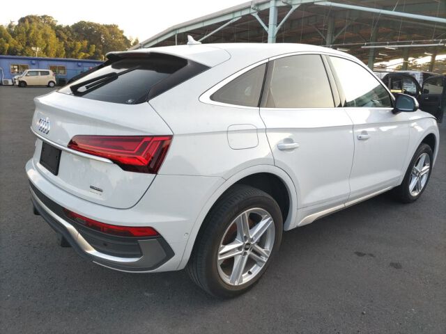 2022 Audi Q5 Sportback 40TDIクワトロSライン 4WD auction photo 5