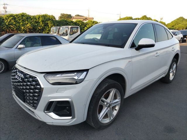 2022 Audi Q5 Sportback 40TDIクワトロSライン 4WD auction photo 4