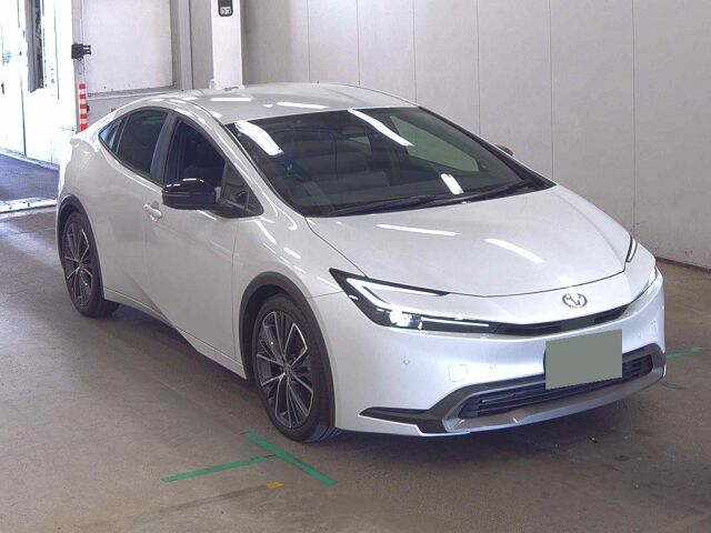2024 Toyota Prius G Japan auction vehicle