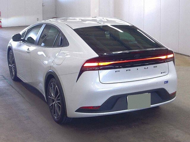 2024 Toyota Prius G auction photo 2
