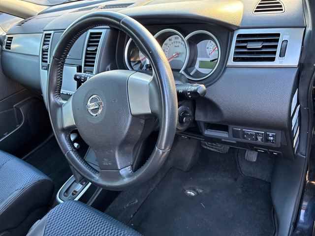 2010 Nissan ティーダ 15M auction photo 3