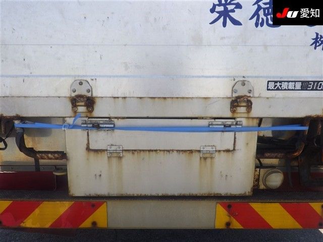 2013 Isuzu Forward 3.1t auction photo 9