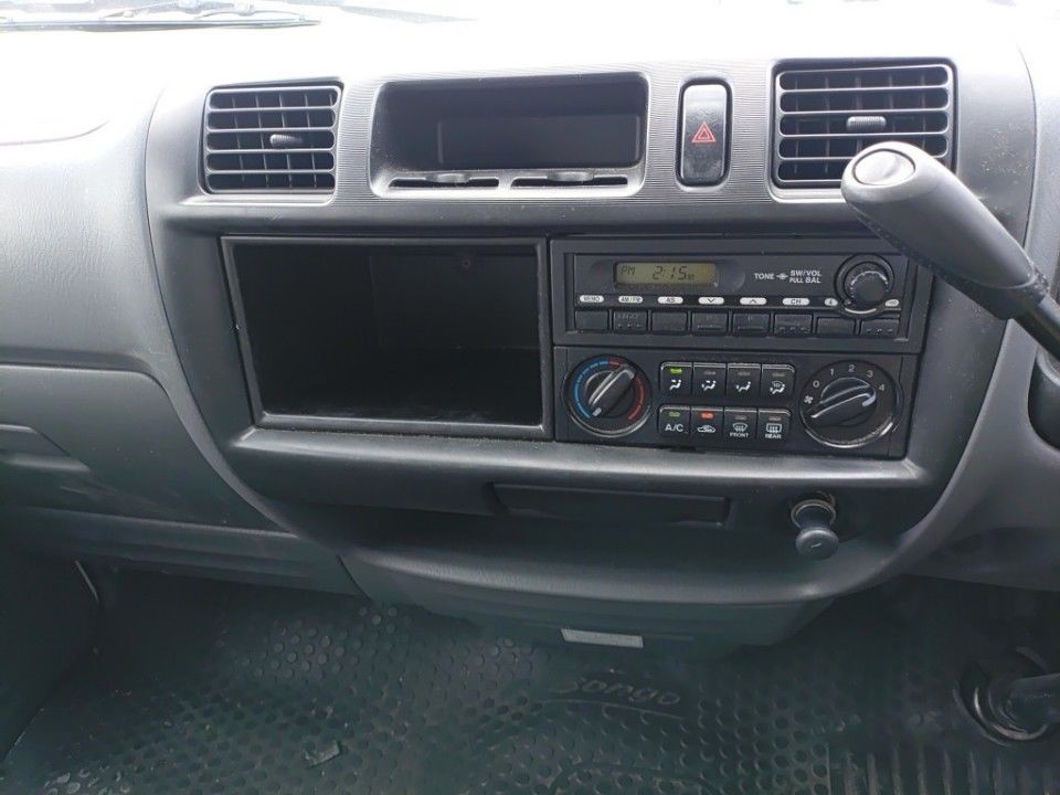 2014 Mazda ボンゴ auction photo 11
