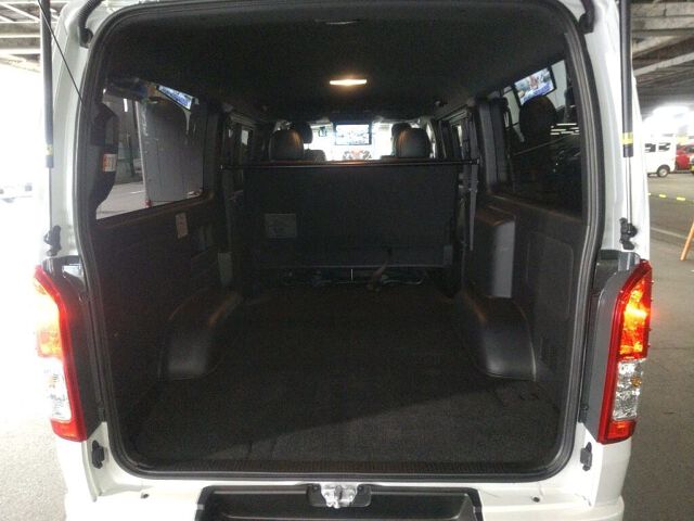 2026 Toyota Hiace LスーパーGLダーク2 auction photo 6