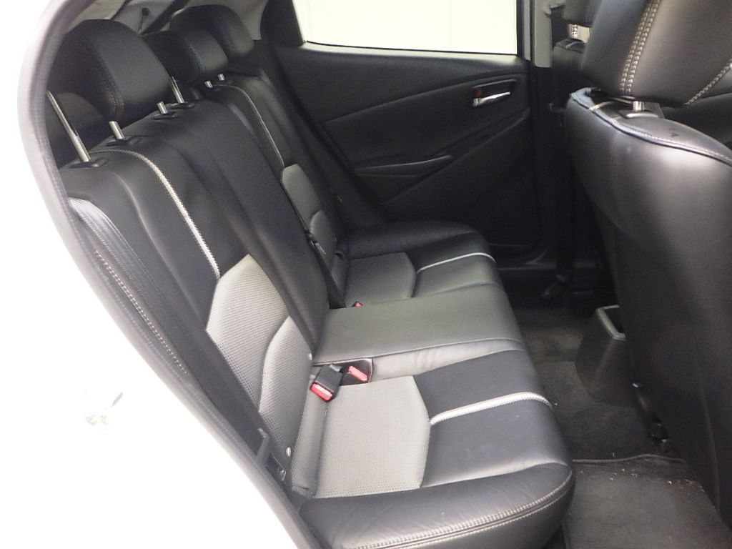 2016 Mazda Demio ブラックレザーリミテッド auction photo 7