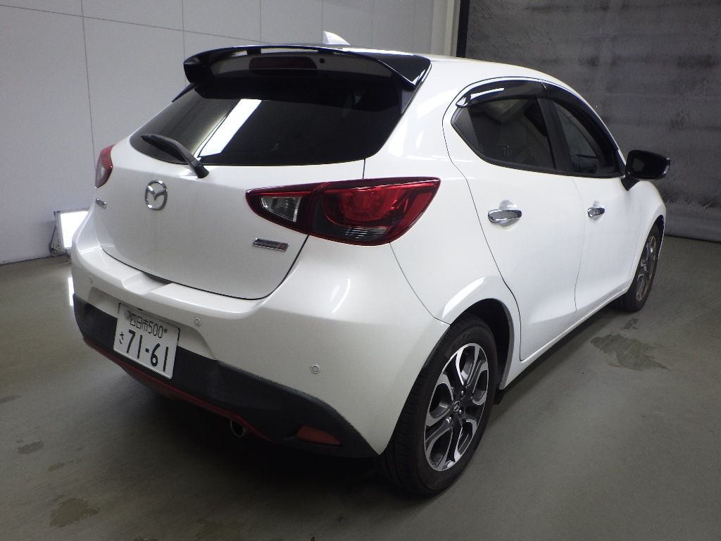 2016 Mazda Demio ブラックレザーリミテッド auction photo 2