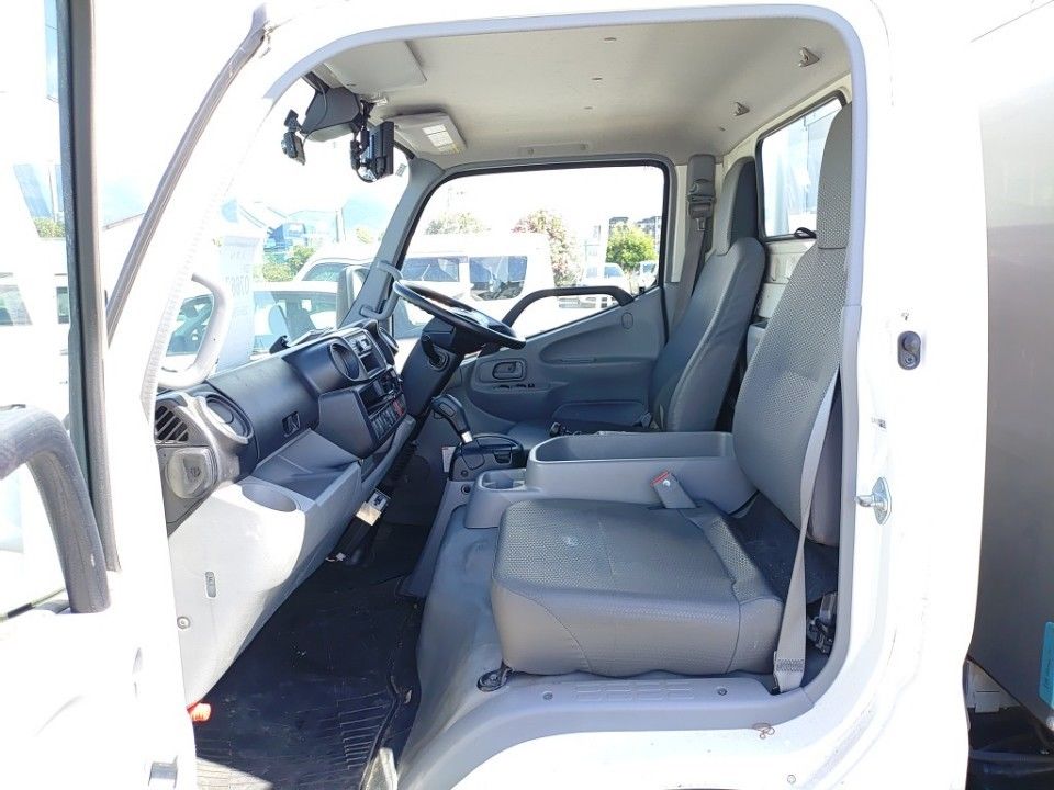 2021 Toyota Dyna auction photo 16