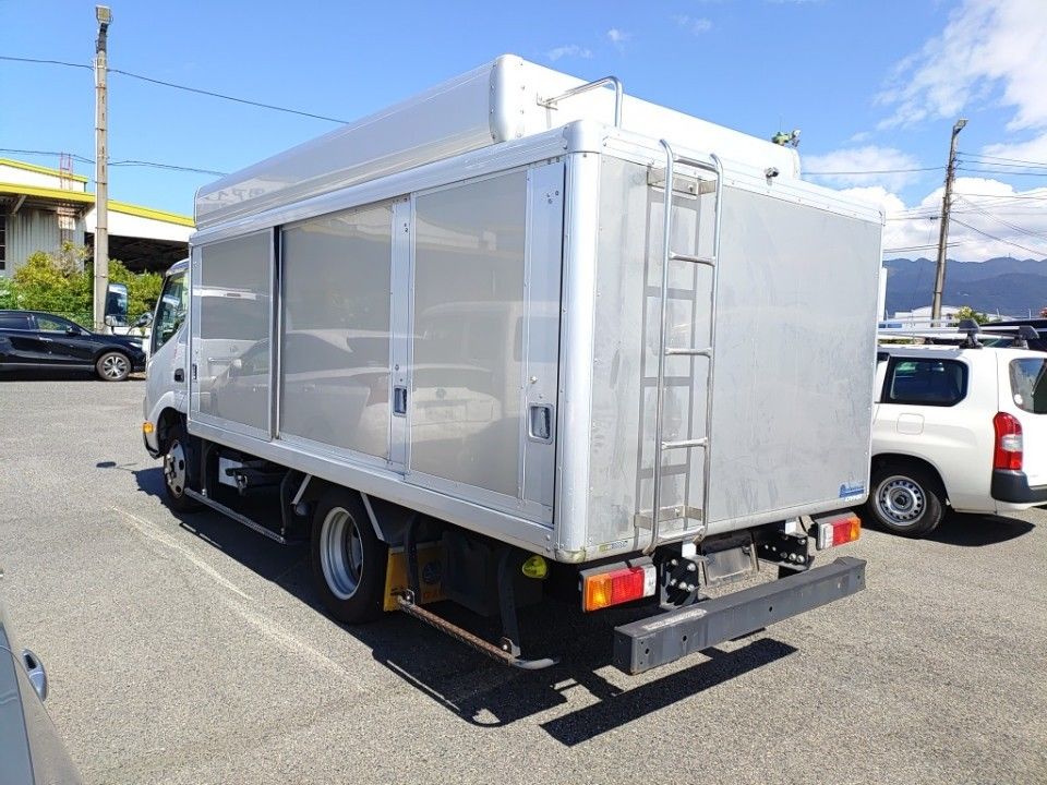 2021 Toyota Dyna auction photo 6