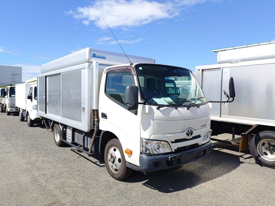 2021 Toyota Dyna auction photo 4