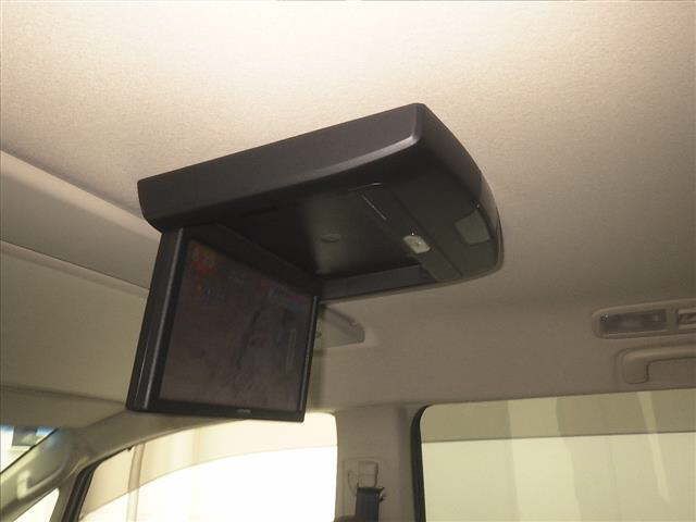 2017 Mitsubishi Delica D:5 4WD Dプレミアム 7ニン auction photo 8