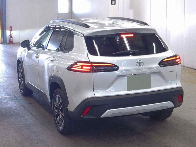 2025 Toyota Corolla Cross ハイブリッドZ auction photo 2