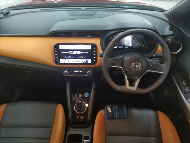 2021 Nissan Kicks X Two-Tone Interior Edition auction photo 3