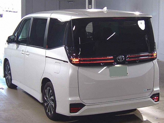 2026 Toyota Voxy Hybrid S-Z auction photo 2