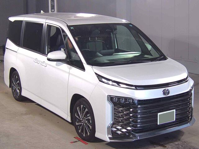 Japan Auction Vehicles 8 2026 Toyota Voxy Hybrid S-Z auction photo