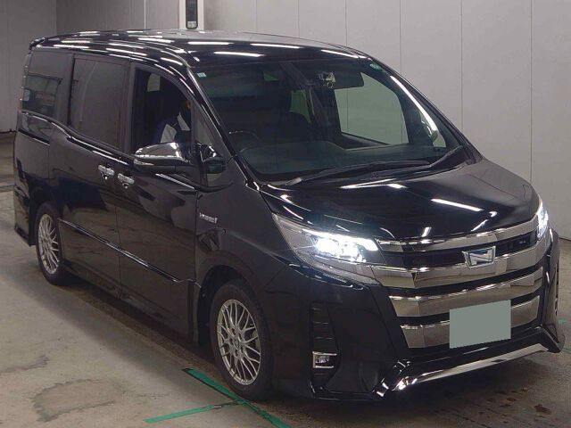 2020 Toyota Noah HV SI WXB 3 Japan auction vehicle