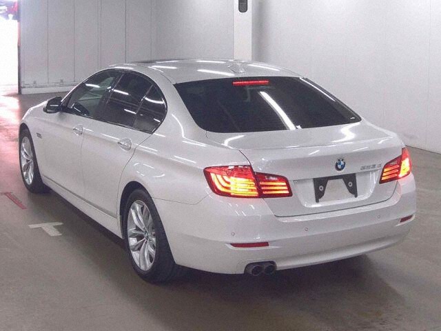 2015 BMW 5 Series 523D Grace Line auction photo 2