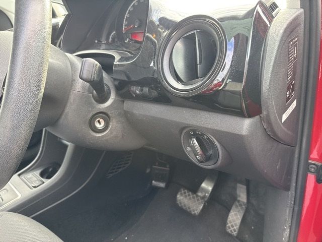 2015 Volkswagen VW アップ! ムーブ アップ! スタイルエディション auction photo 6