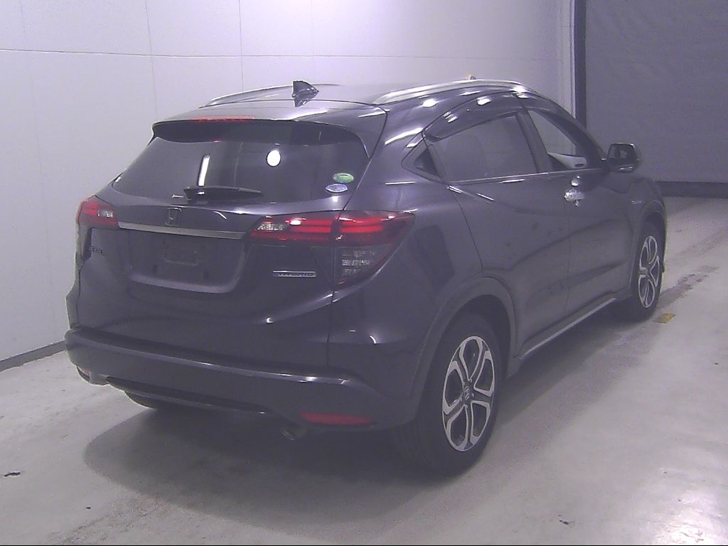 2018 Honda Vezel Hybrid Z Honda Sensing auction photo 2