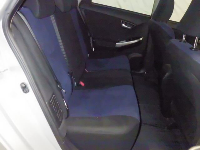 2013 Toyota Prius PHEV S auction photo 5