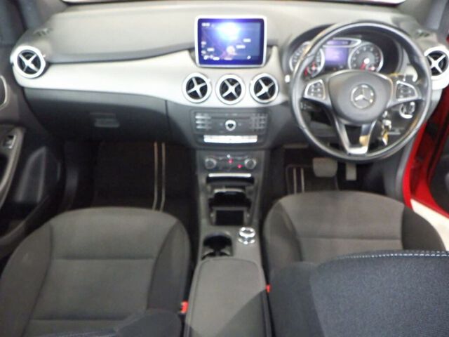 2015 Mercedes-Benz B-Class B180 auction photo 3