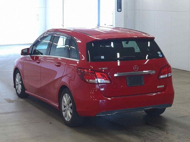 2015 Mercedes-Benz B-Class B180 auction photo 2