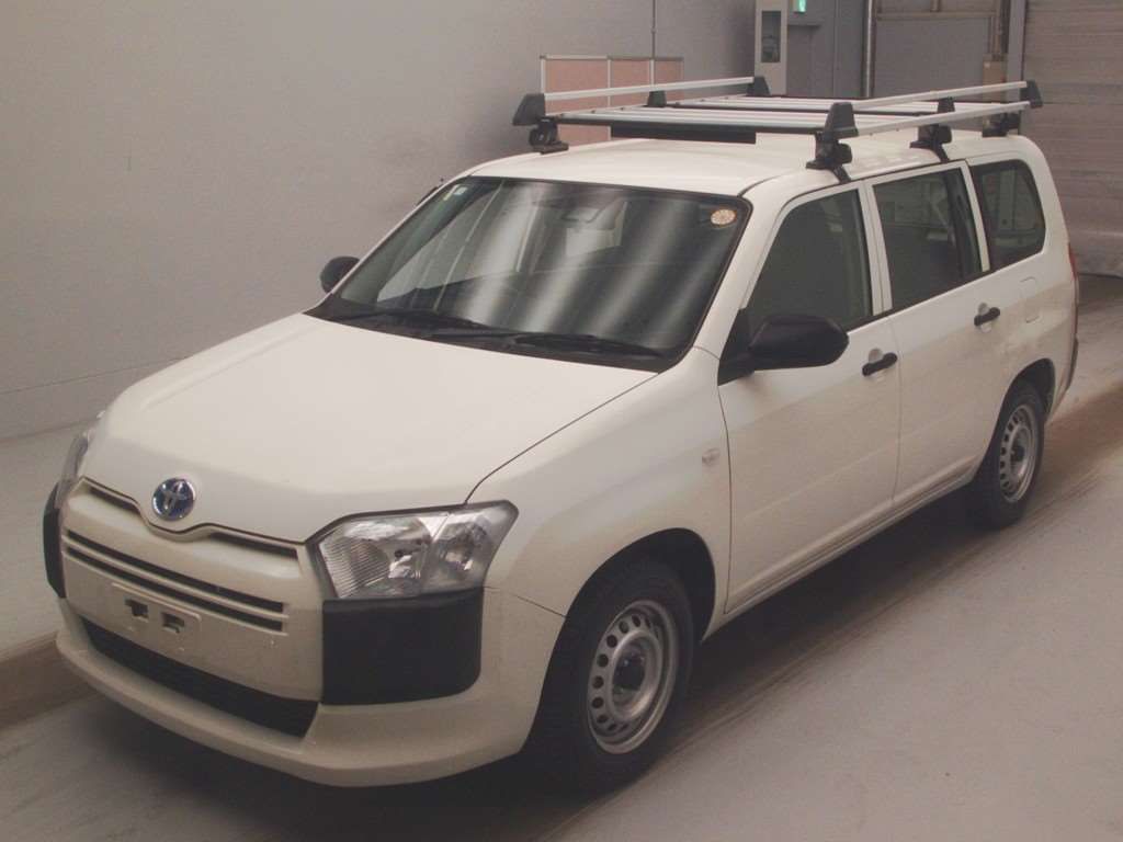 2021 Toyota Probox Hybrid DX Comfort Japan auction vehicle
