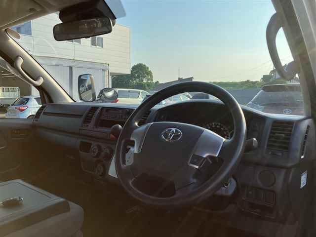 2018 Toyota Hiace ロングDX auction photo 3