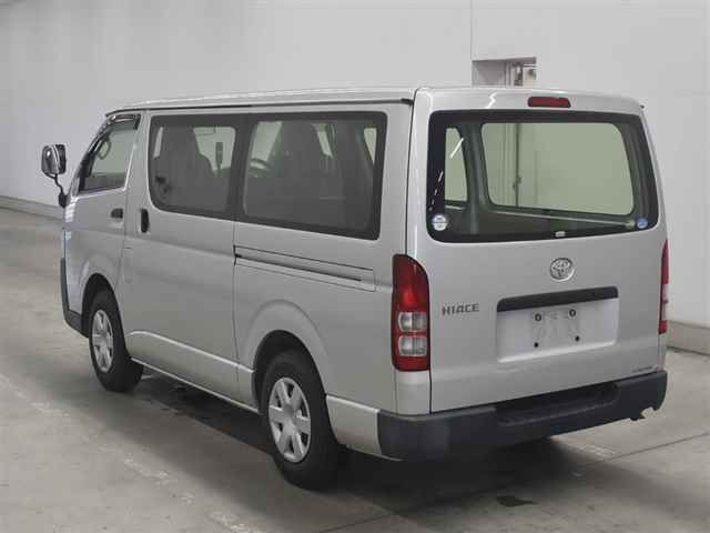 2018 Toyota Hiace ロングDX auction photo 2