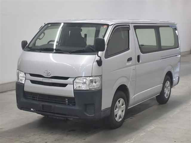 2018 Toyota Hiace ロングDX auction photo 4
