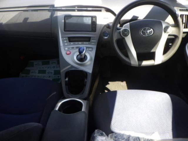 2014 Toyota Prius S auction photo 3