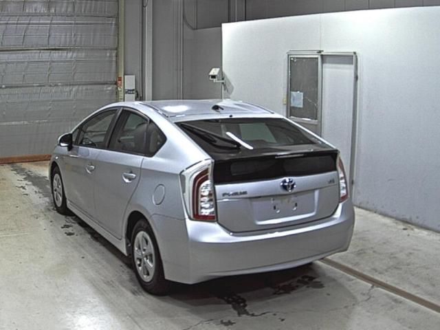 2014 Toyota Prius S auction photo 2