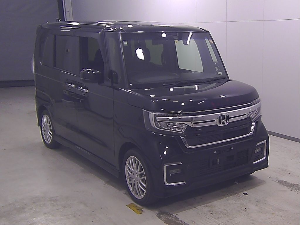 2023 Honda N-BOX Custom L Turbo Japan auction vehicle