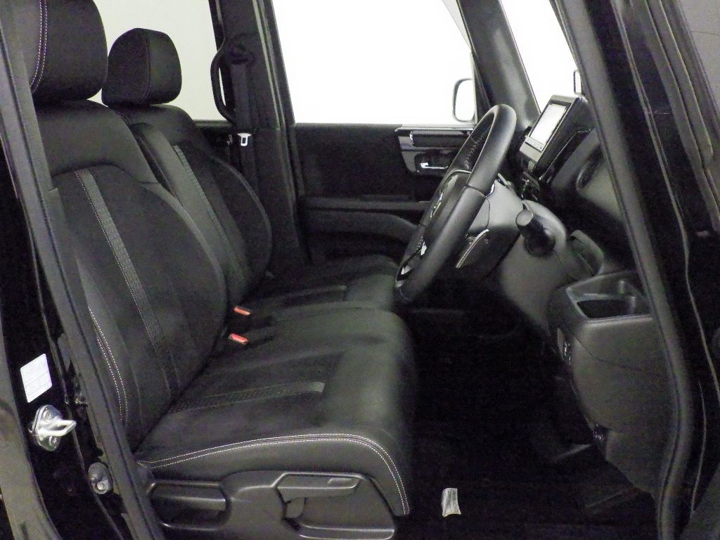 2023 Honda N-BOX Custom L Turbo auction photo 6