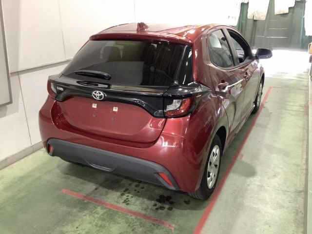 2021 Toyota Yaris X auction photo 2
