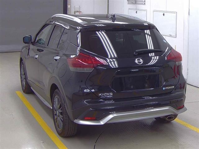 2021 Nissan Kicks AUTECH auction photo 2
