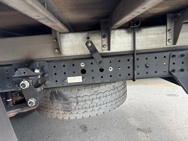 2019 Mitsubishi Fuso Canter Aluminum van auction photo 10
