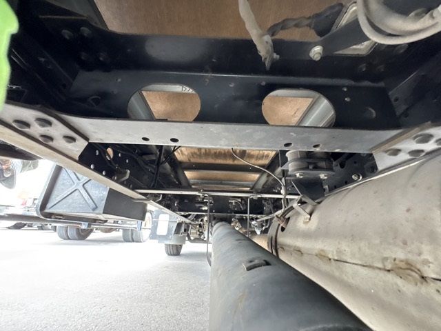 2019 Mitsubishi Fuso Canter Aluminum van auction photo 11