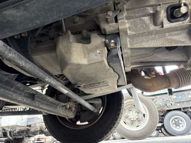 2019 Mitsubishi Fuso Canter Aluminum van auction photo 7