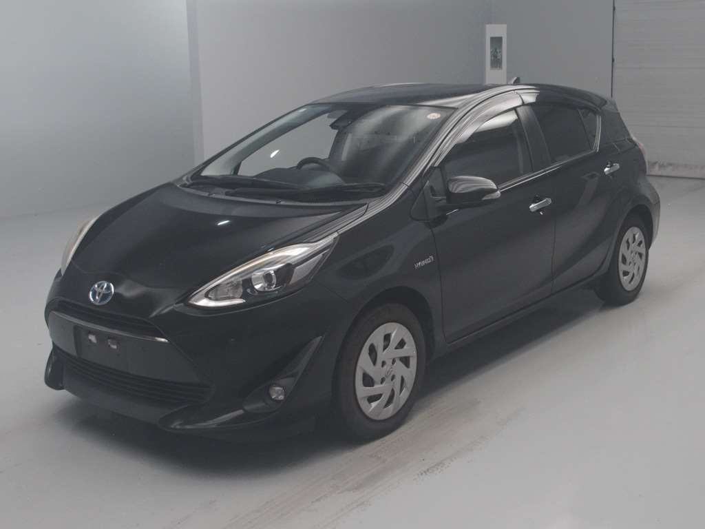 2018 Toyota Aqua Sスタイルブラック Japan auction vehicle